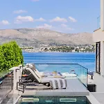 Palace Al Nera 2 Luxurius At Sea *