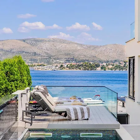 Luxe Villa Palace Nera 2 By Sea Heated Pool *