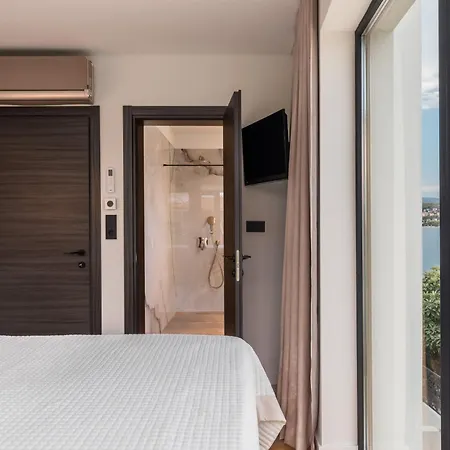 Luxe Villa Palace Nera 2 By Sea Heated Pool Τρογκίρ