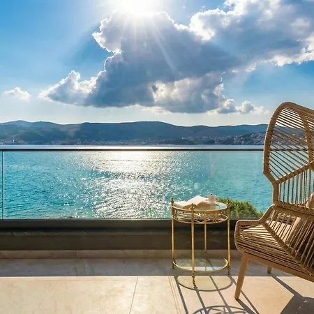 Βίλα Luxe Villa Palace Nera 2 By Sea Heated Pool