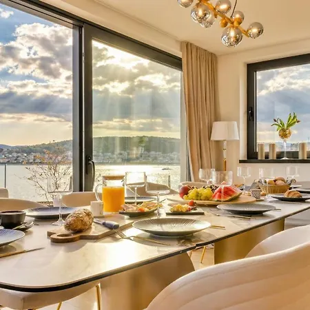 Luxe Villa Palace Nera 2 By Sea Heated Pool Βίλα