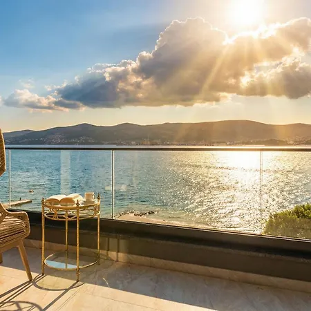 Βίλα Luxe Villa Palace Nera 2 By Sea Heated Pool Τρογκίρ