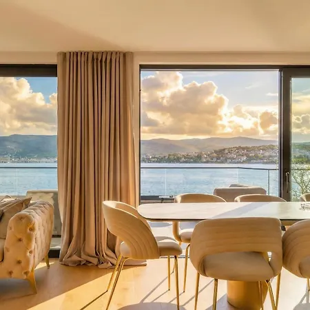 Βίλα Luxe Villa Palace Nera 2 By Sea Heated Pool Τρογκίρ