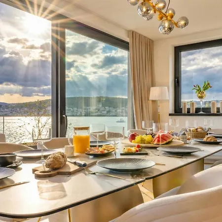 Luxe Villa Palace Nera 2 By Sea Heated Pool Βίλα Τρογκίρ