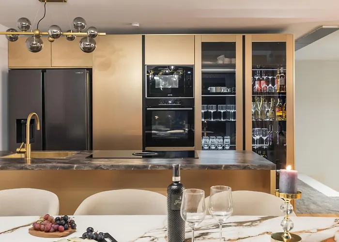 Palace Al Nera 2 Luxurius At Sea