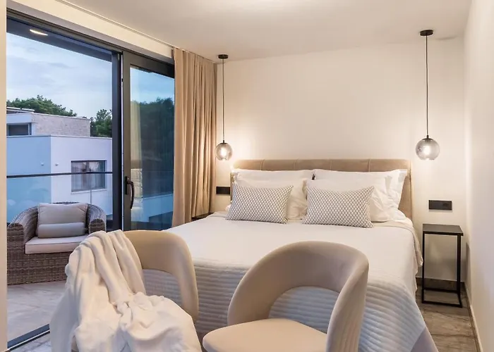Palace Al Nera 2 Luxurius At Sea * Trogir