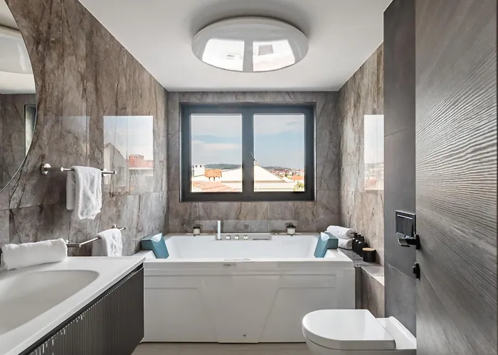 Palace Al Nera 2 Luxurius At Sea