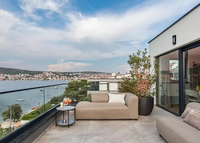 Palace Al Nera 2 Luxurius At Sea Trogir