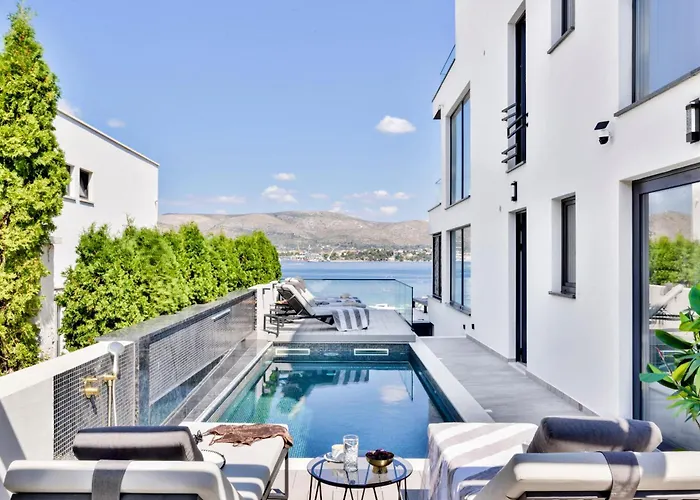 Vila Palace Al Nera 2 Luxurius At Sea Trogir