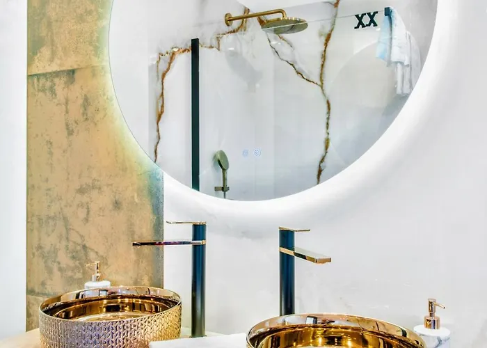 Palace Al Nera 2 Luxurius At Sea Vila *