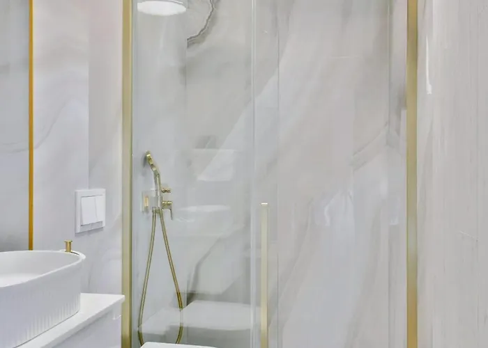 Vila Palace Al Nera 2 Luxurius At Sea *