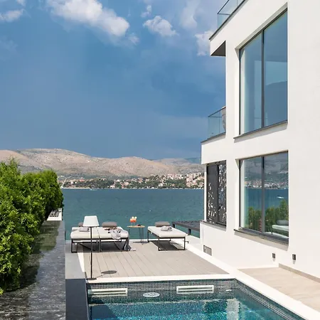 别墅 Palace Al Nera 2 Luxurius At Sea 特罗吉尔