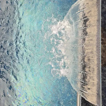 Palace Al Nera 2 Luxurius At Sea 特罗吉尔